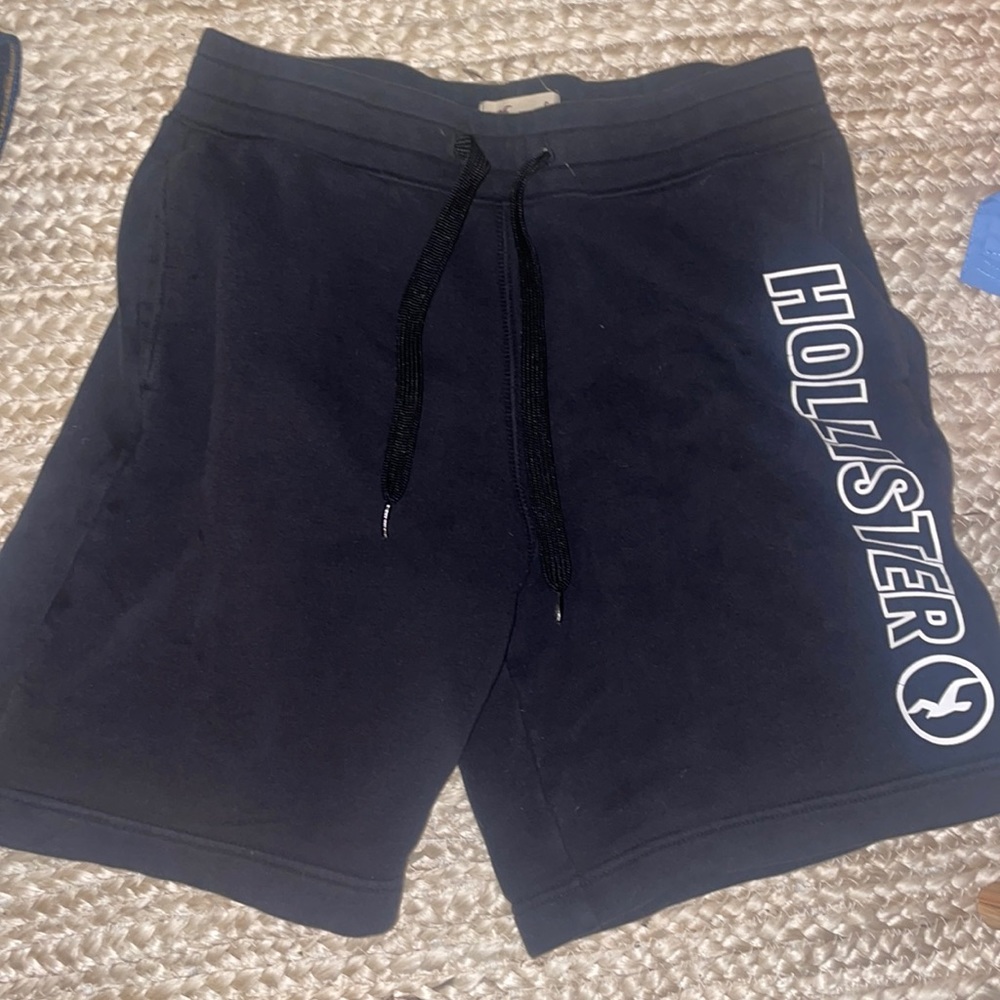 Black Hollister men’s small
